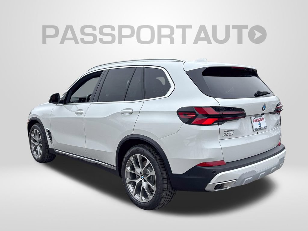 New 2026 BMW X5 xDrive40i w/ Executive Package AWD/4WD image 3