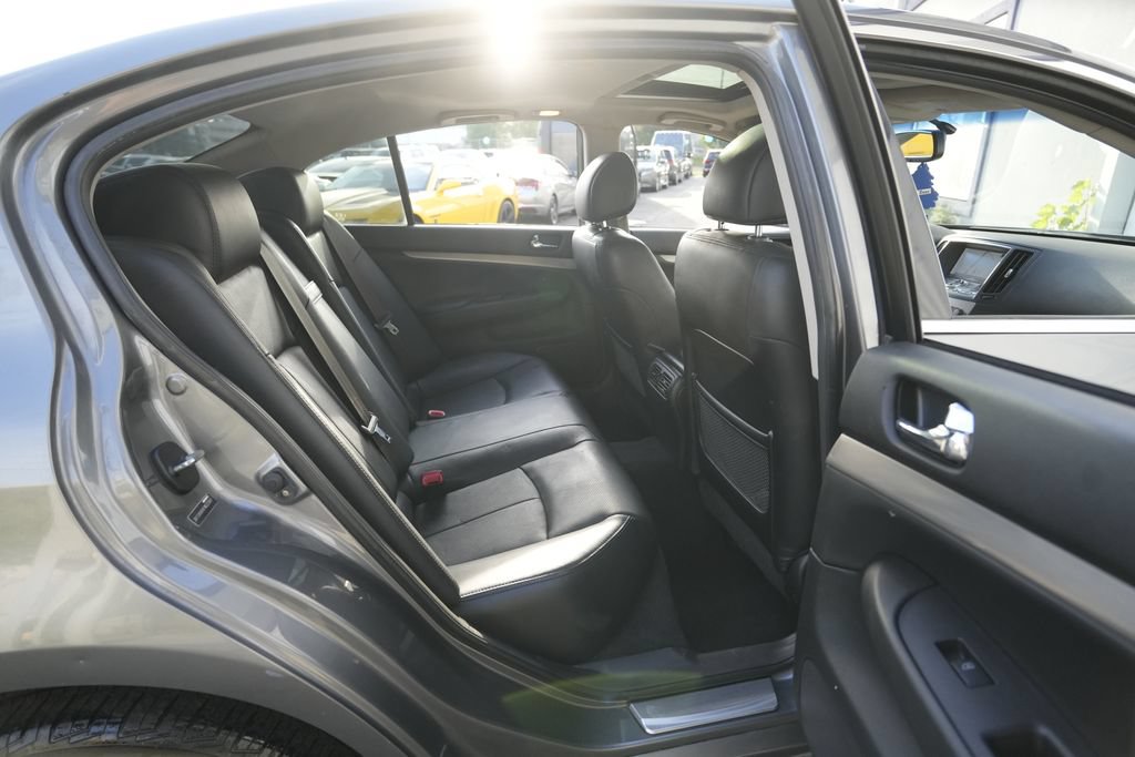 Used 2015 INFINITI Q40 AWD w/ Navigation Package image 33