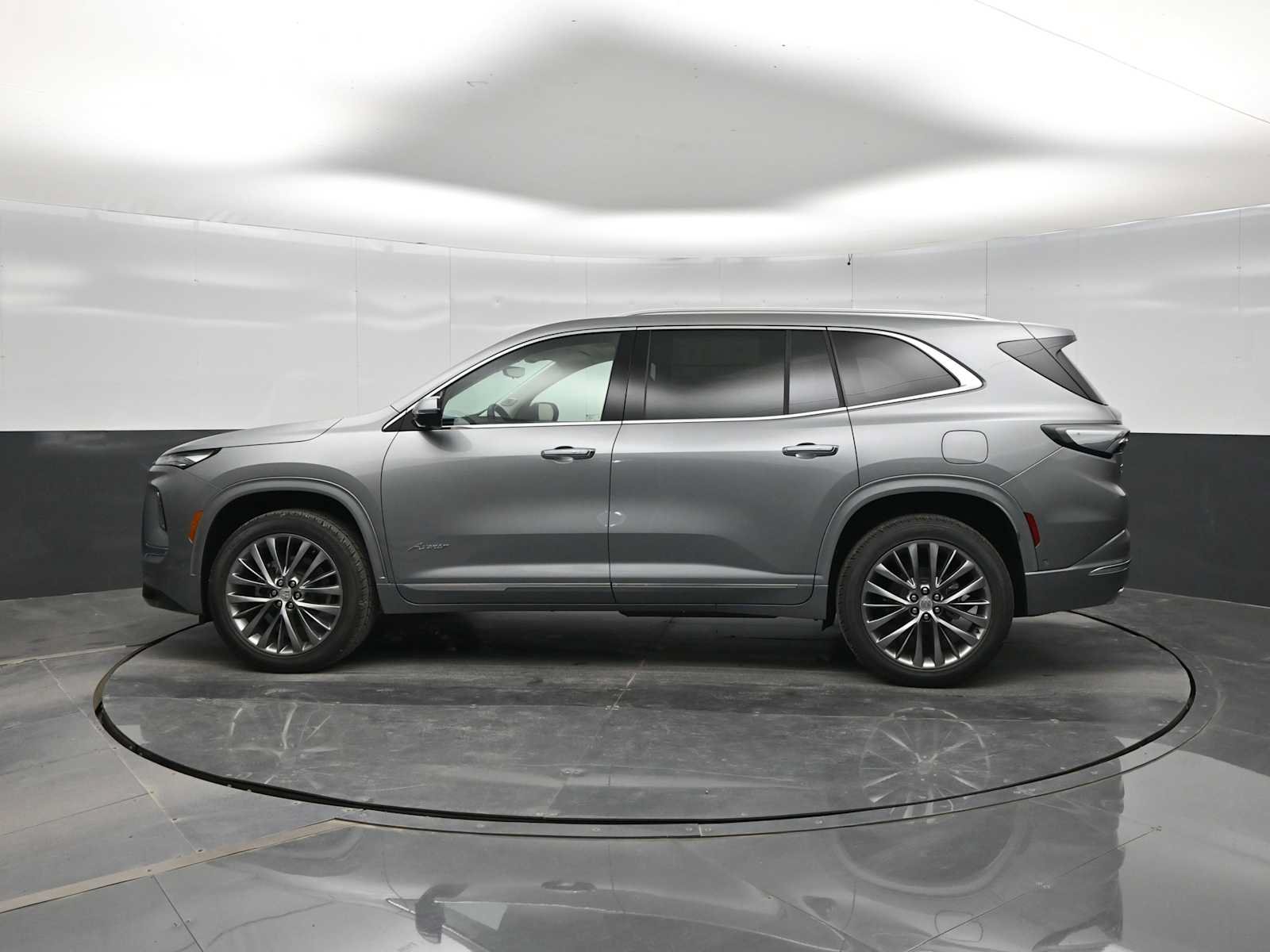 New 2026 Buick Enclave Avenir w/ Super Cruise Package AWD/4WD image 5