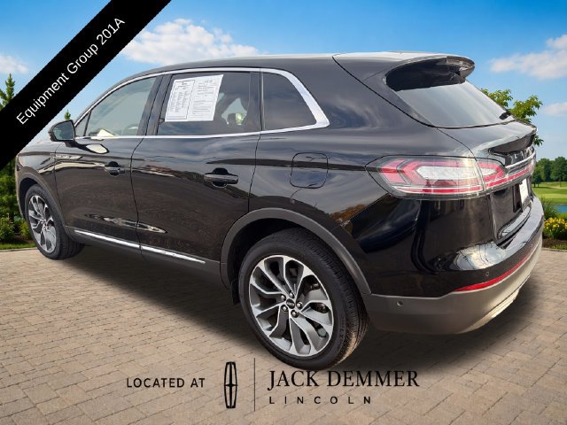 Used 2023 Lincoln Nautilus Reserve w/ Equipment Group 201A AWD/4WD image 4