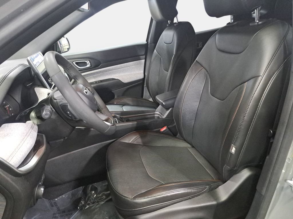 Certified 2023 Jeep Compass Latitude image 15