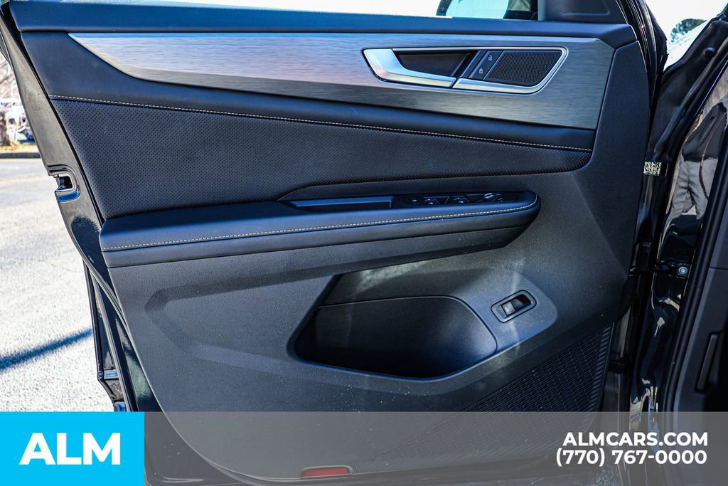 Used 2025 Volkswagen Atlas Cross Sport SE image 48