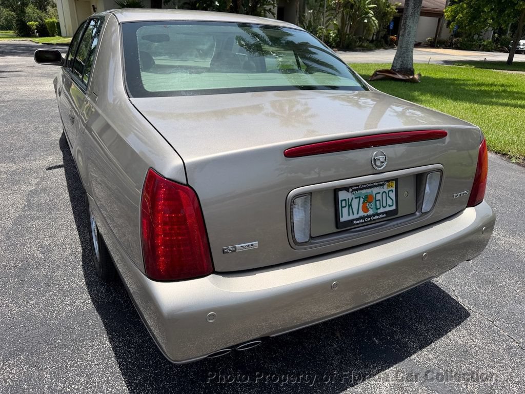 Used 2004 Cadillac De Ville DTS w/ Equipment Group FWD image 17