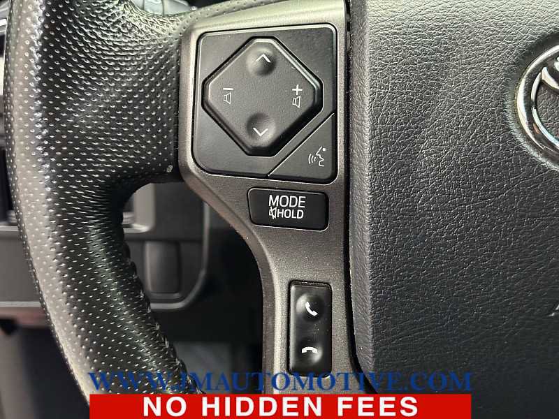 Used 2016 Toyota Tacoma TRD Sport image 38