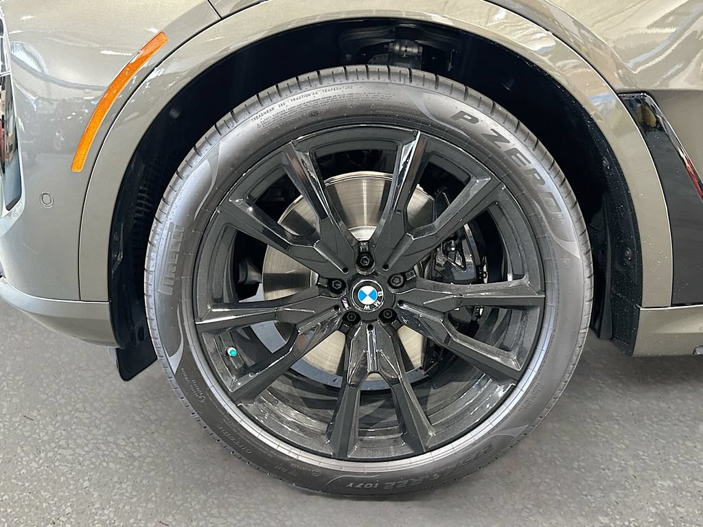 New 2027 BMW X7 M60i AWD/4WD image 34