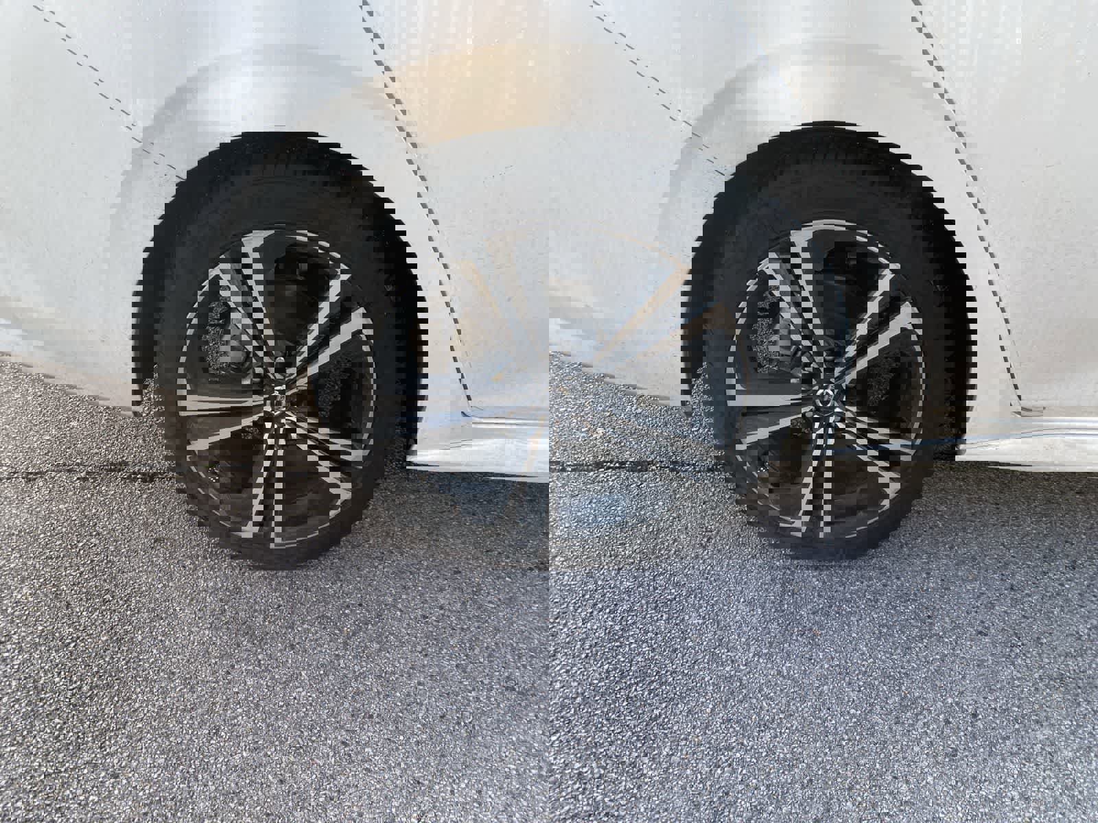 Used 2021 Nissan Sentra SR w/ Electronics Package image 5