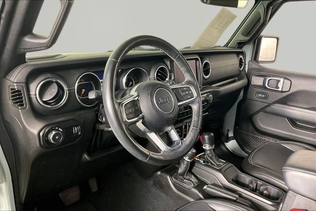 Used 2023 Jeep Wrangler Unlimited Sahara w/ LED Lighting Group AWD/4WD image 16