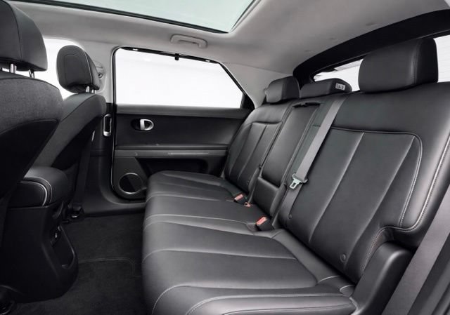 Used 2023 Hyundai Ioniq 5 Limited AWD/4WD image 12