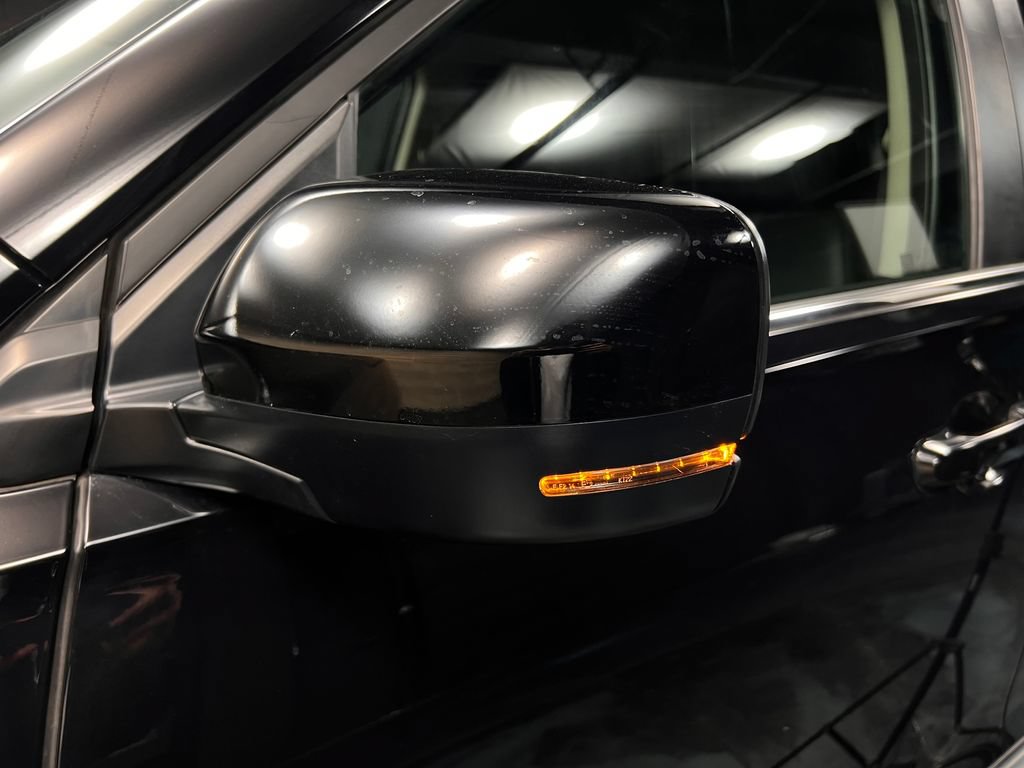 Used 2025 Honda Pilot EX-L image 33