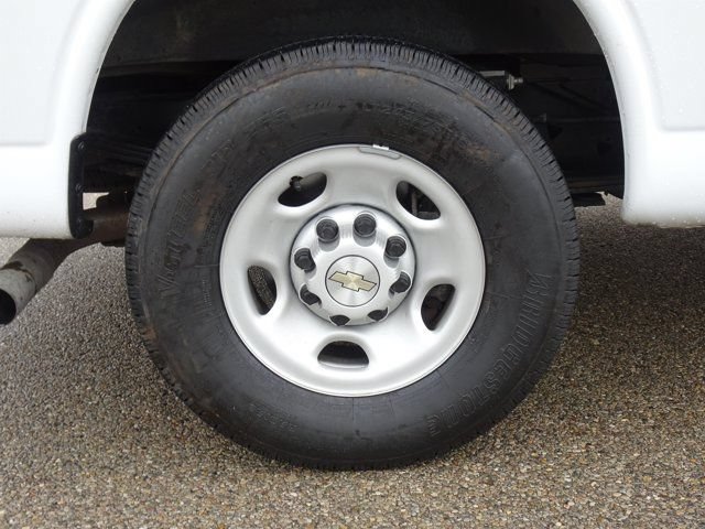 Used 2024 Chevrolet Express 2500 w/ Driver Convenience Package RWD image 22