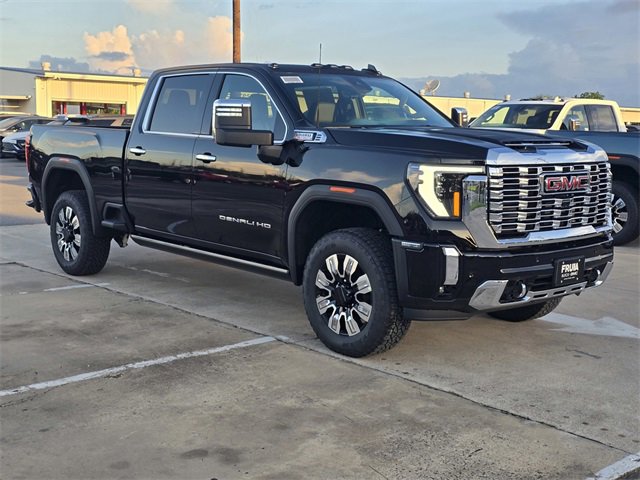 New 2026 GMC Sierra 2500 Denali w/ Denali Reserve Package image 3