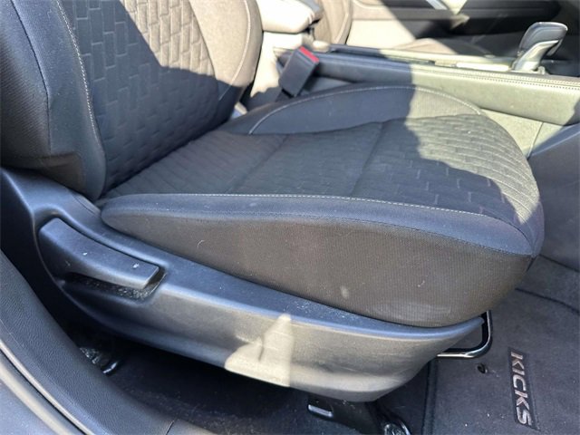 Used 2021 Nissan Kicks SV image 11