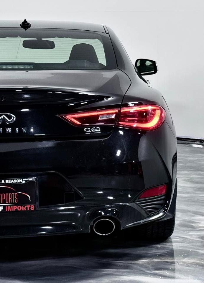 Used 2017 INFINITI Q60 2.0t w/ Premium Plus Package 2.0T AWD/4WD image 14