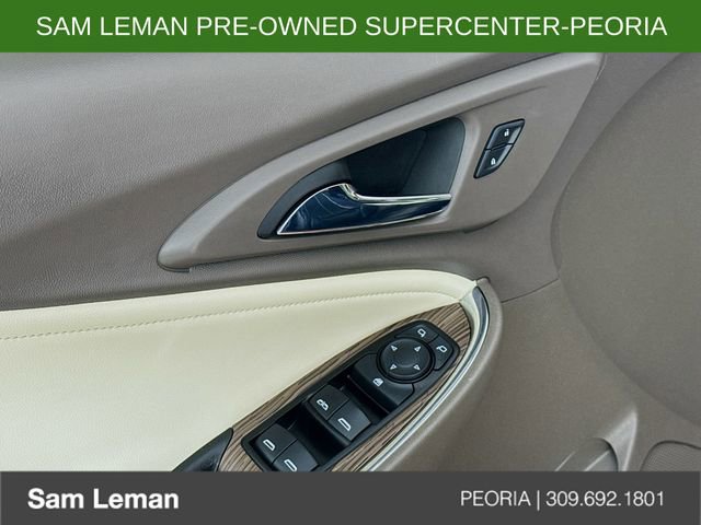 Used 2019 Chevrolet Malibu LT w/ Leather Package image 18