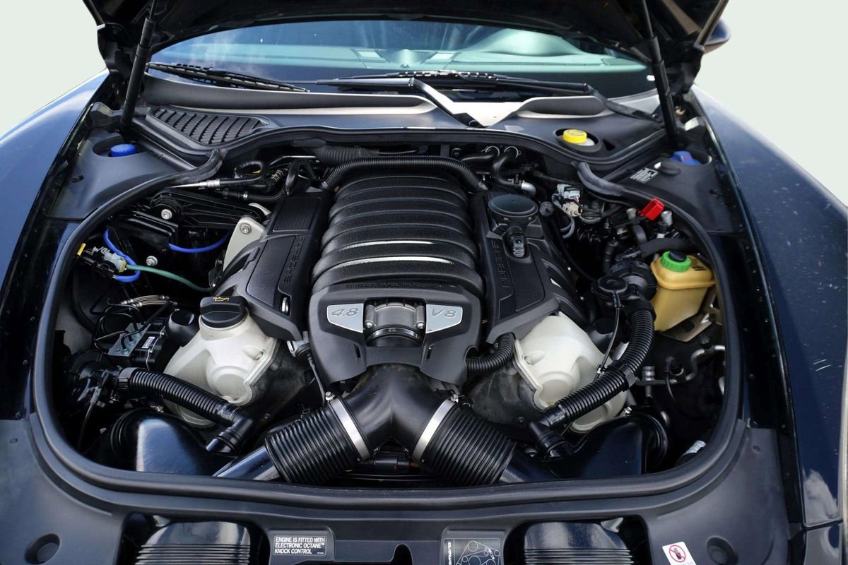 Used 2013 Porsche Panamera GTS image 16