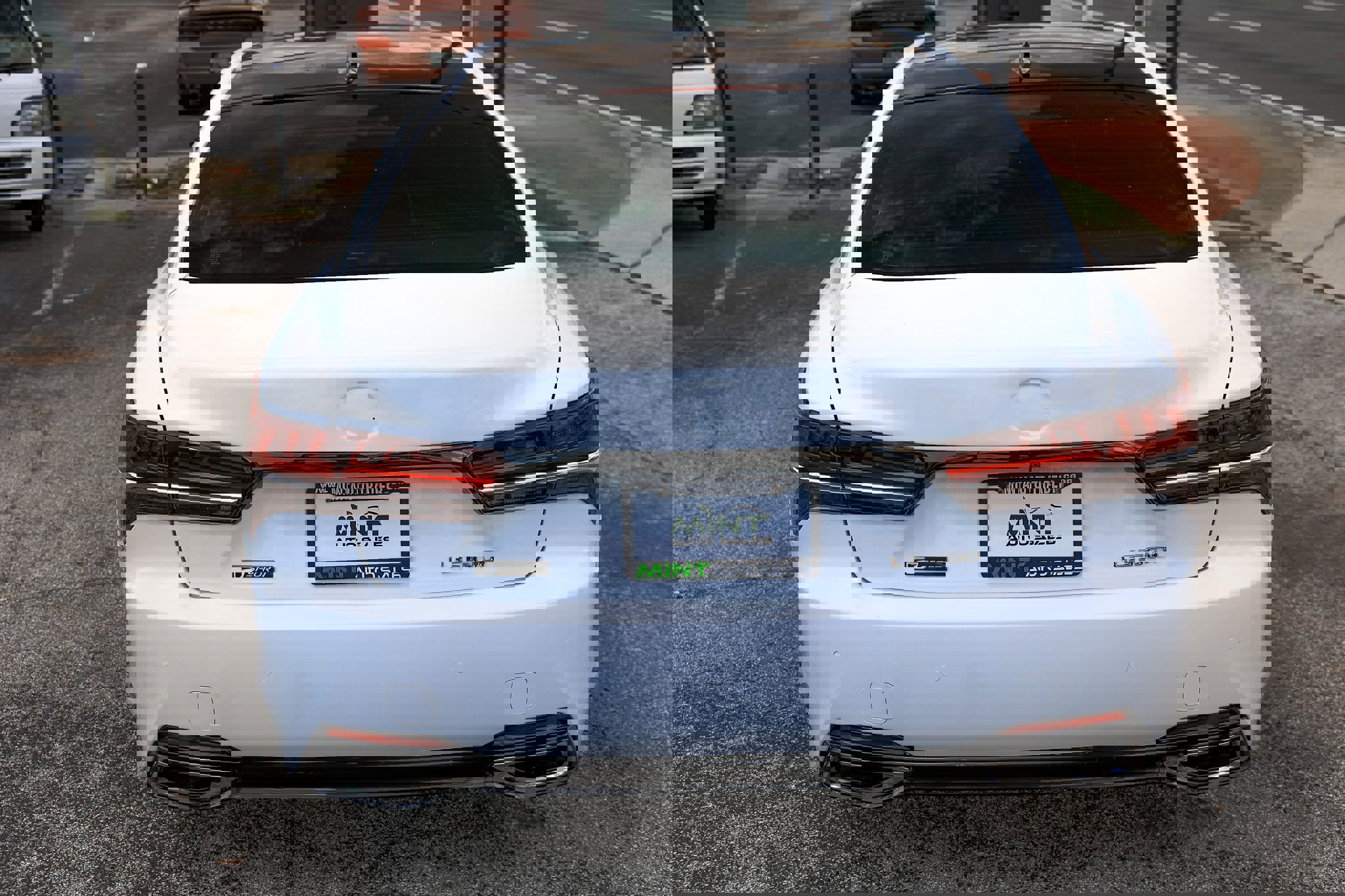 Used 2018 Lexus LS 500 F Sport w/ Accessory Package (Z2) image 14