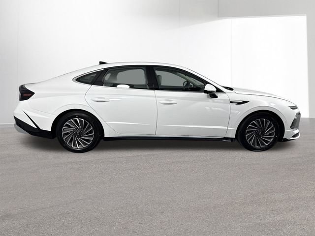 Used 2025 Hyundai Sonata Limited image 49