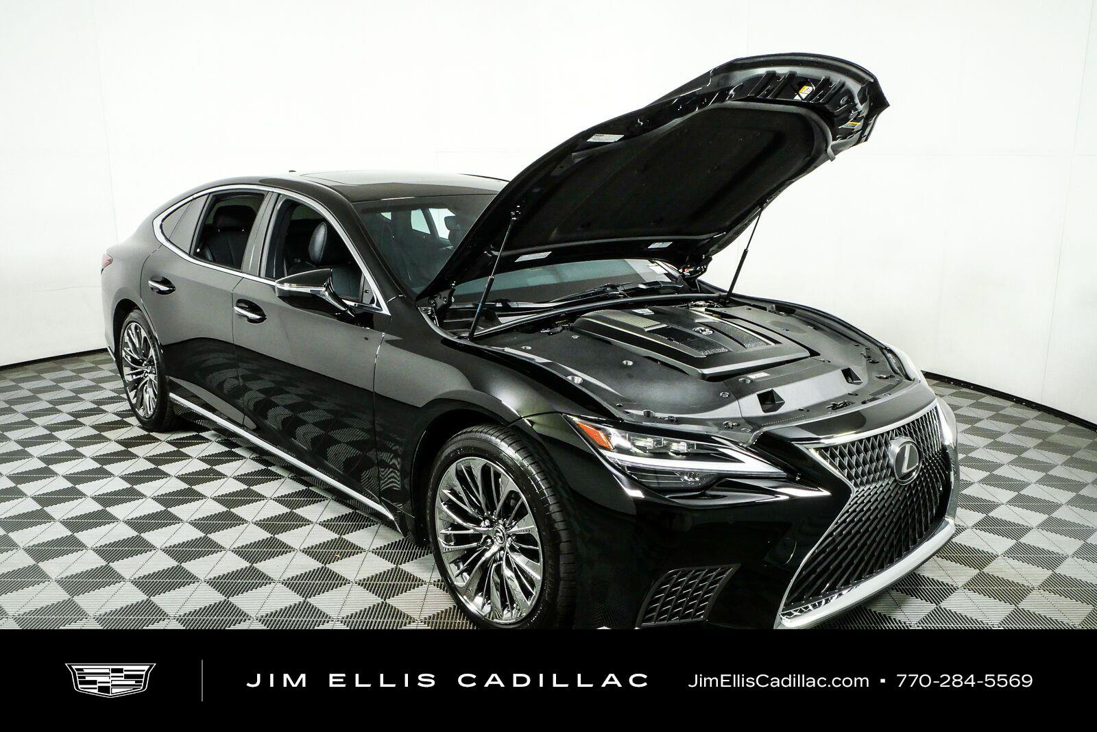 Used 2021 Lexus LS 500 w/ Accessory Package (Z1) RWD image 34