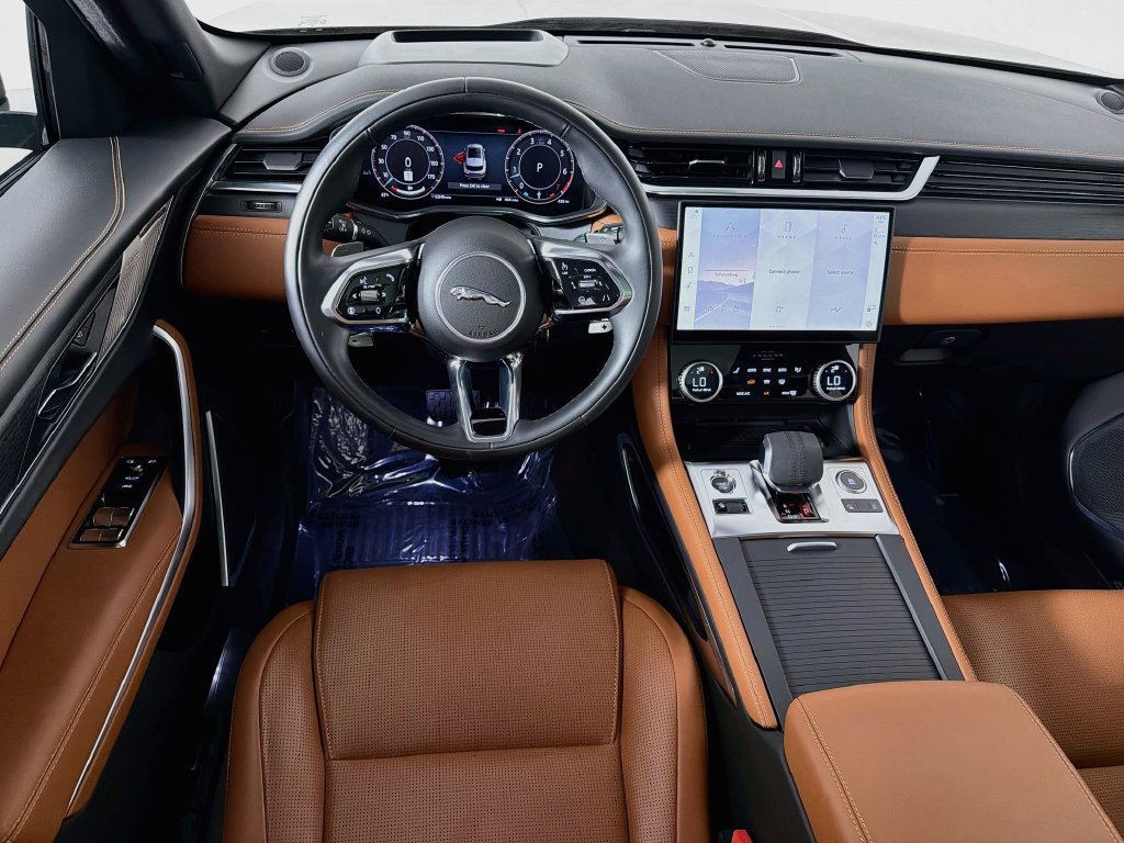 Certified 2026 Jaguar F-PACE R-Dynamic S AWD/4WD image 24