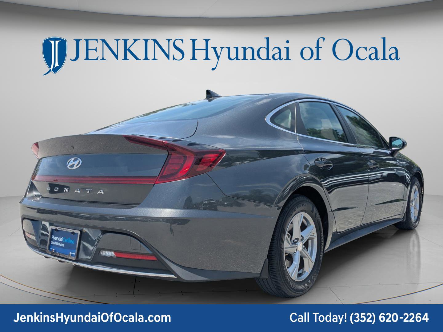 Used 2023 Hyundai Sonata SE w/ Preferred Accessory Package FWD image 3