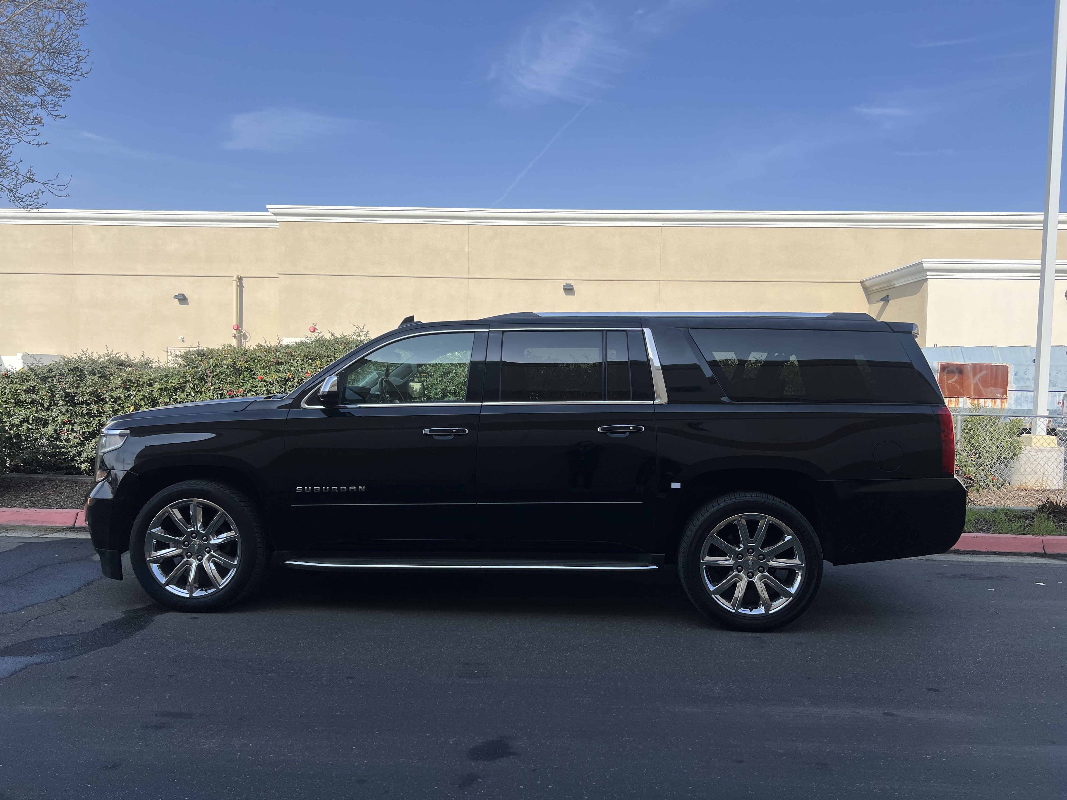 Used 2017 Chevrolet Suburban Premier image 39