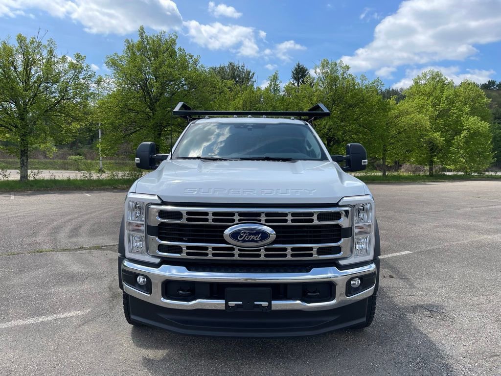 New 2026 Ford F550 4x4 Crew Cab image 9