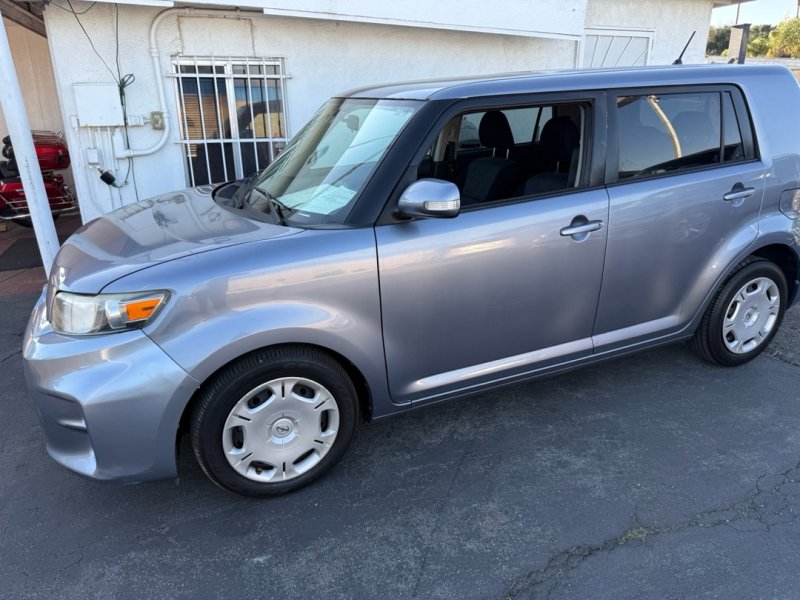 Used 2012 Scion xB image 4