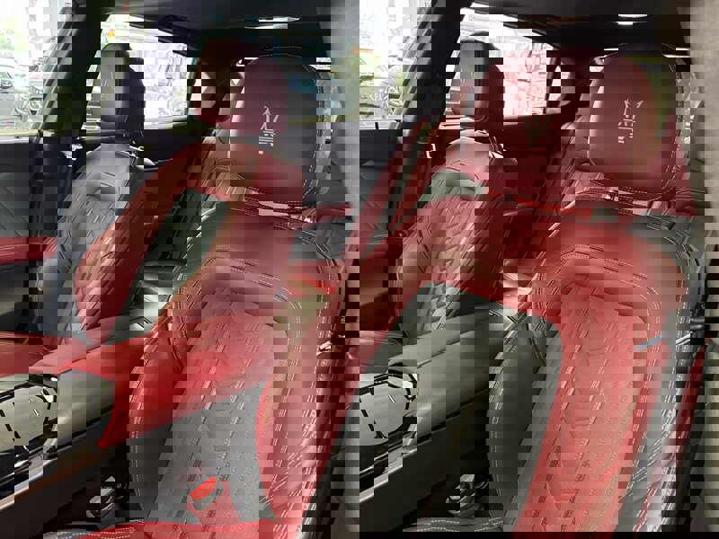 Used 2018 Maserati Quattroporte S GranLusso image 11