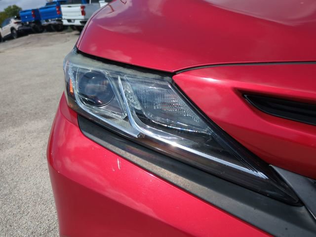 Used 2020 Toyota Camry SE FWD image 9