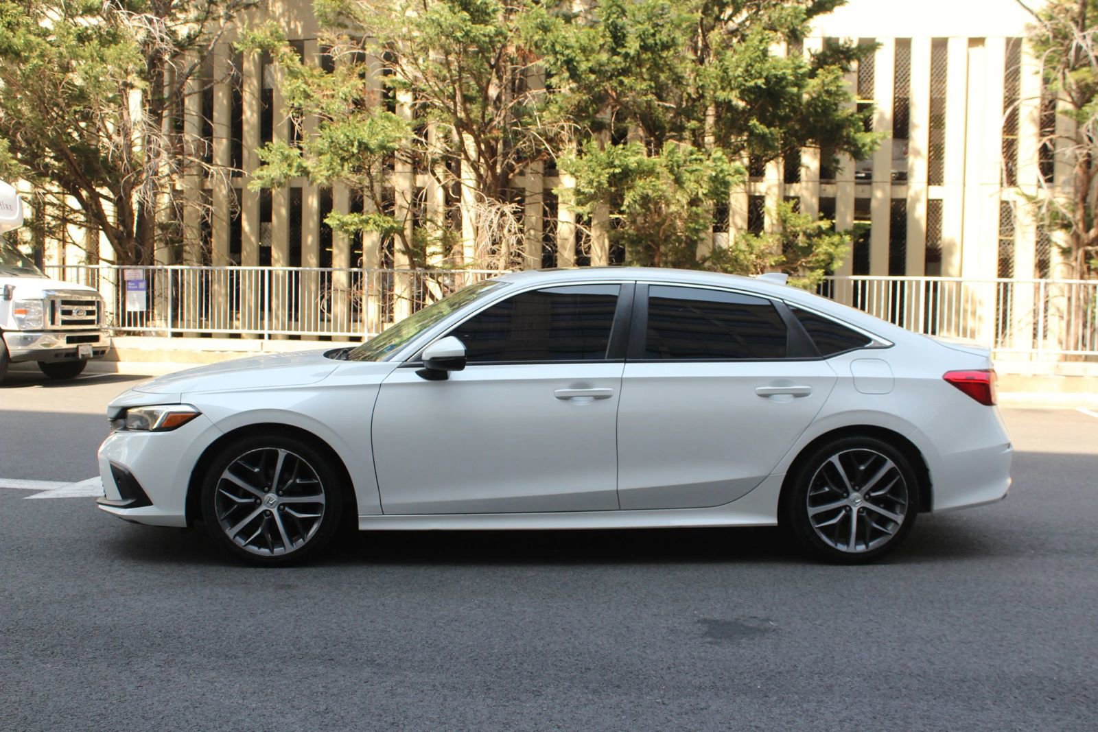 Used 2022 Honda Civic Touring image 12