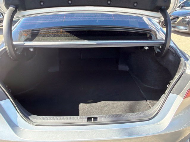 Used 2023 Toyota Camry XSE FWD image 12