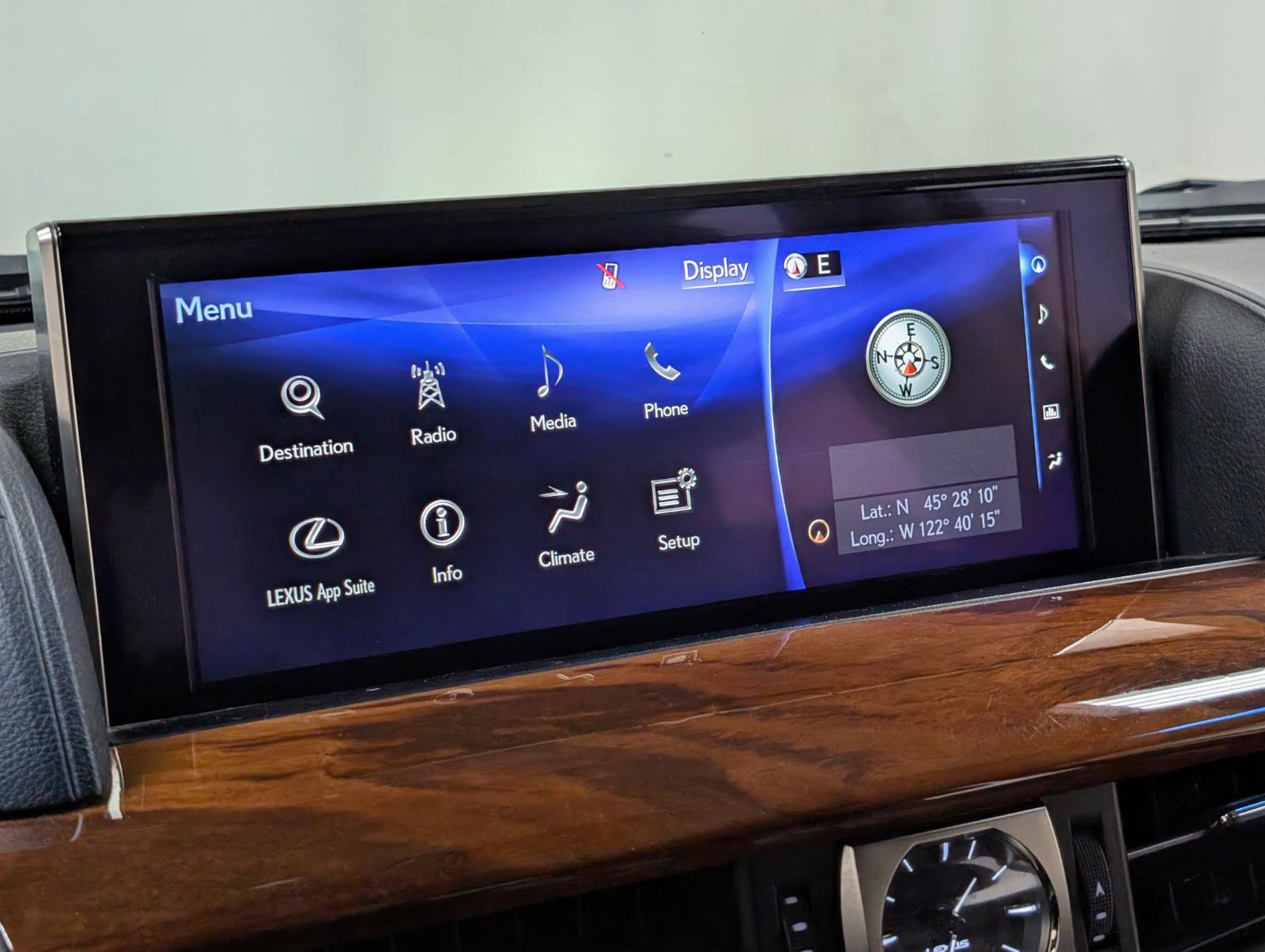 Used 2018 Lexus LX 570 4WD w/ Luxury Package image 43