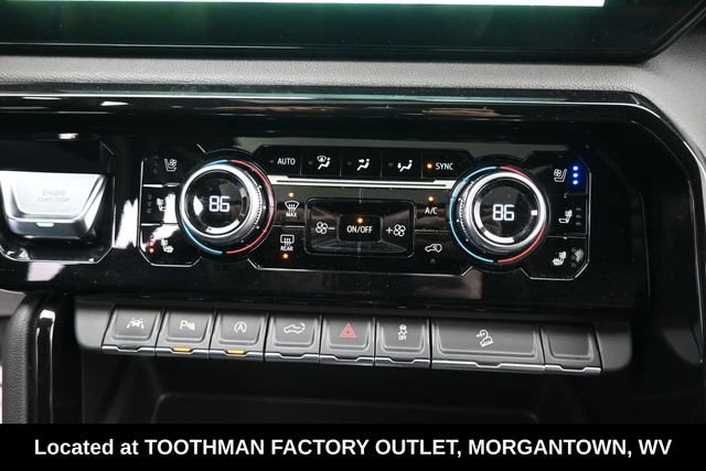 Used 2025 GMC Sierra 1500 AT4 w/ AT4 Preferred Package AWD/4WD image 18
