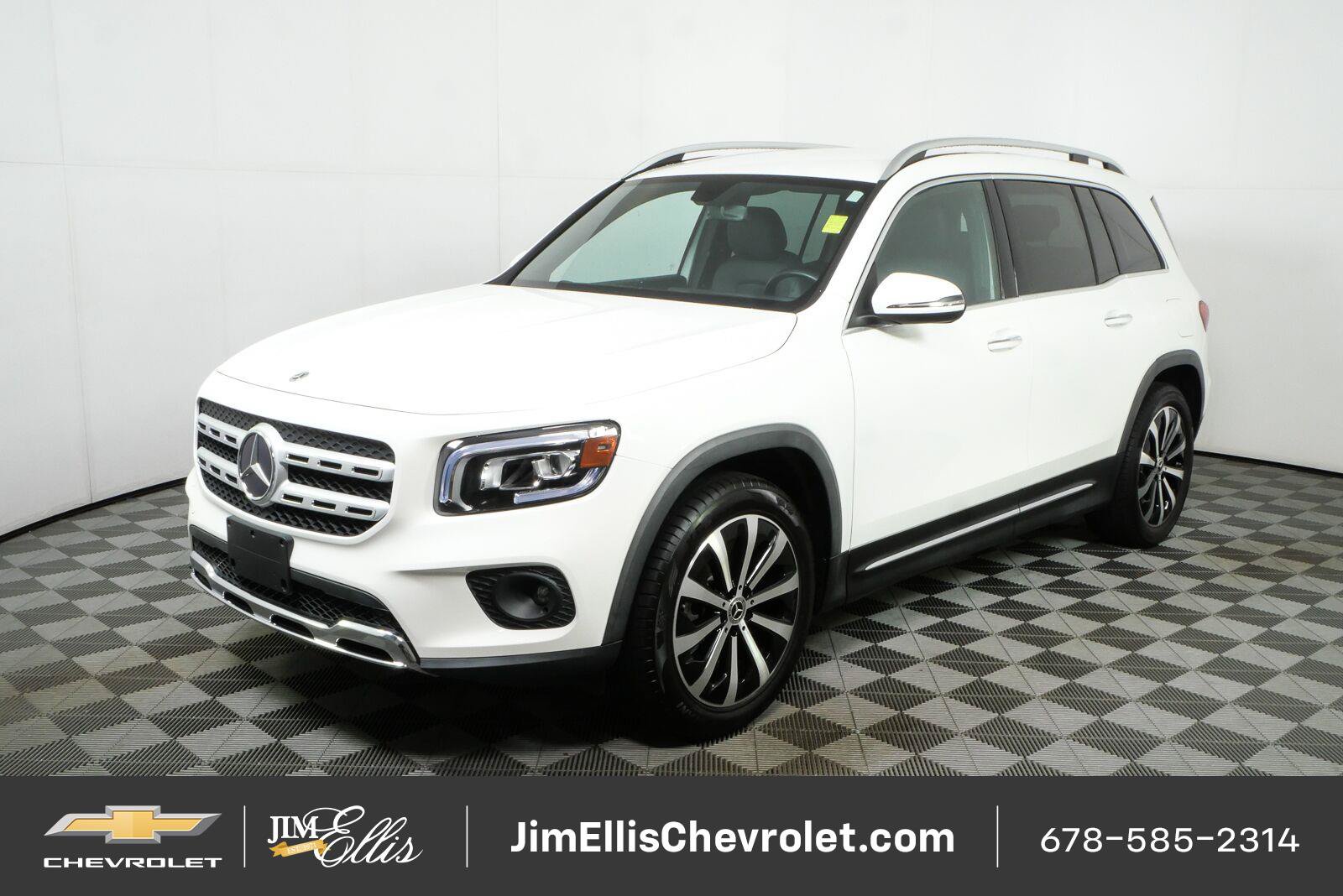 Used 2022 Mercedes-Benz GLB 250 w/ Premium Package Lite image 24