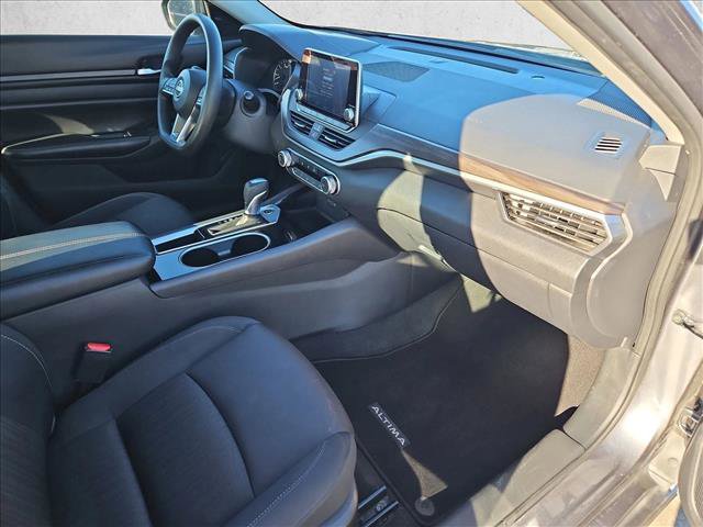 Used 2024 Nissan Altima 2.5 SV image 20