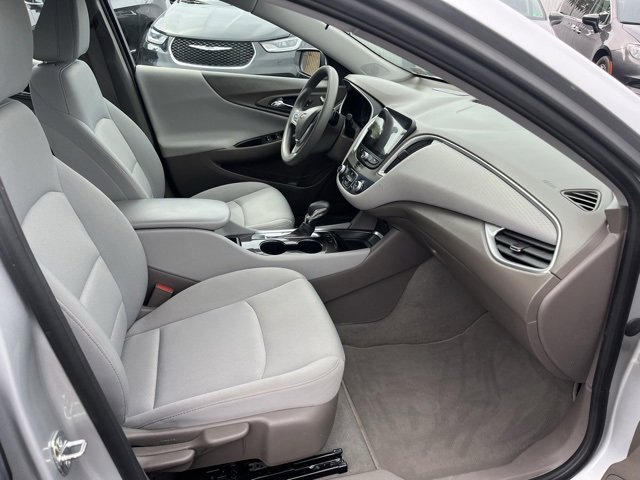 Used 2022 Chevrolet Malibu LS w/ Driver Confidence Package II image 11