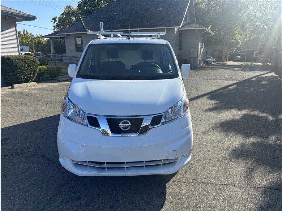 Used 2020 Nissan NV200 SV image 2