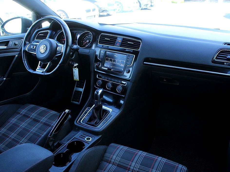 Used 2016 Volkswagen GTI S FWD image 17