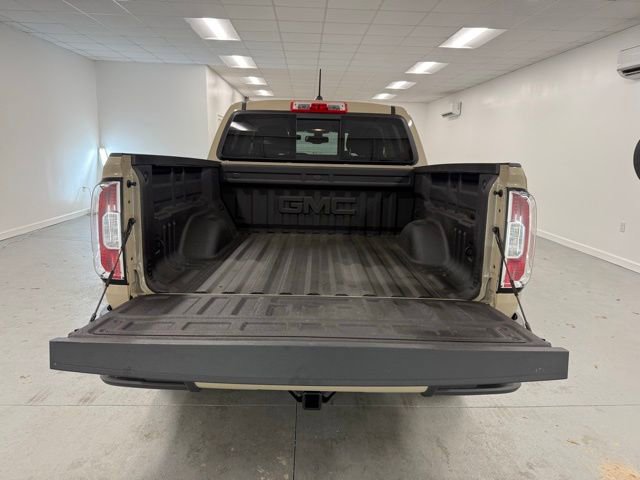 Used 2022 GMC Canyon AT4 image 8