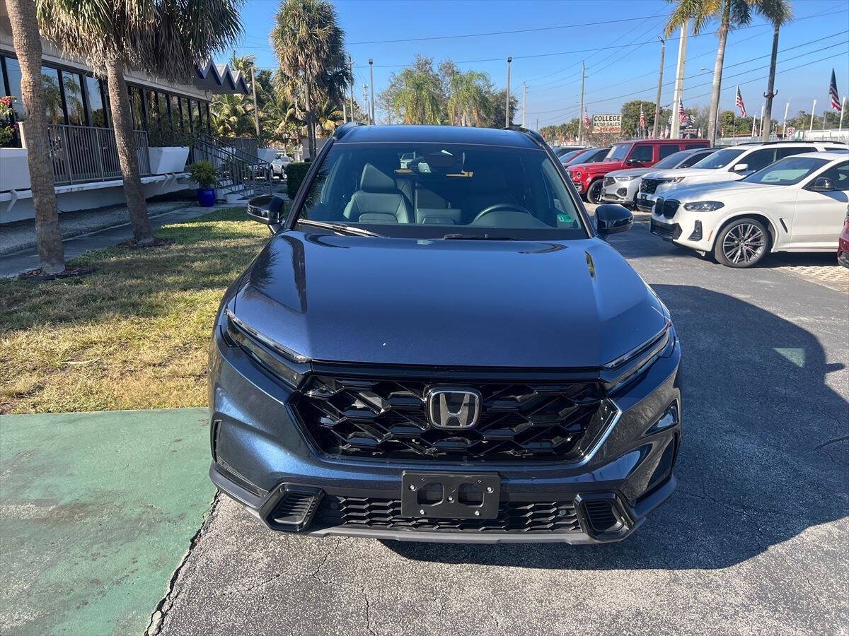Used 2025 Honda CR-V Sport-L image 3