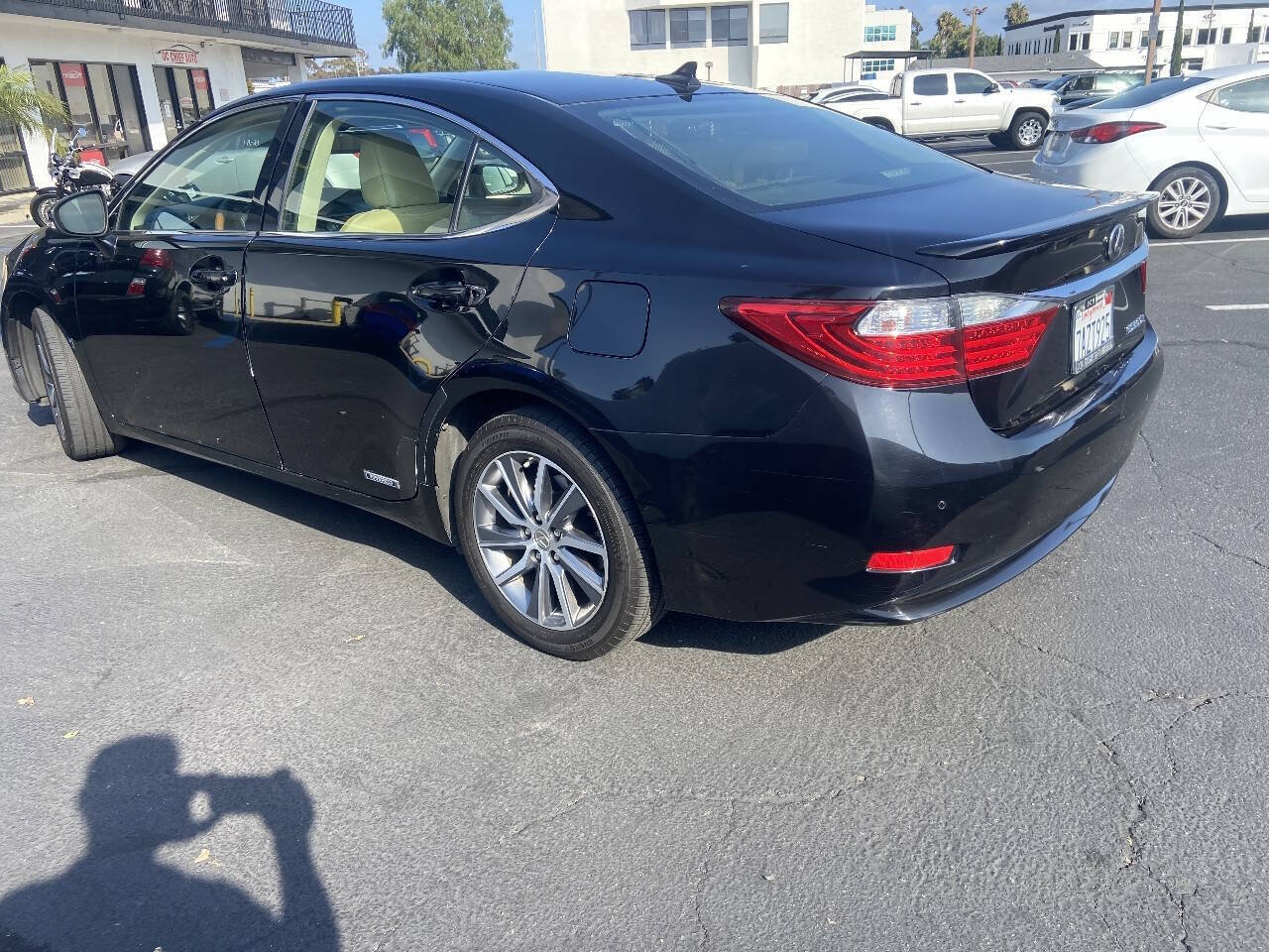 Used 2013 Lexus ES 300h w/ Luxury Pkg FWD image 22