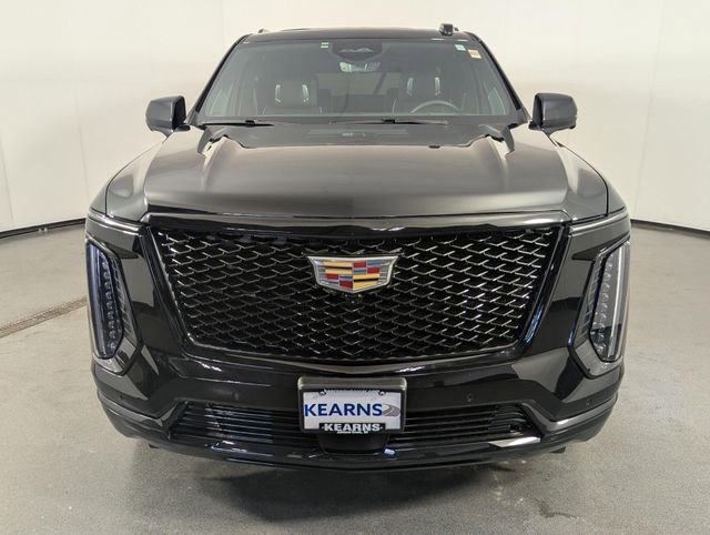 Used 2025 Cadillac Escalade Sport Platinum image 3