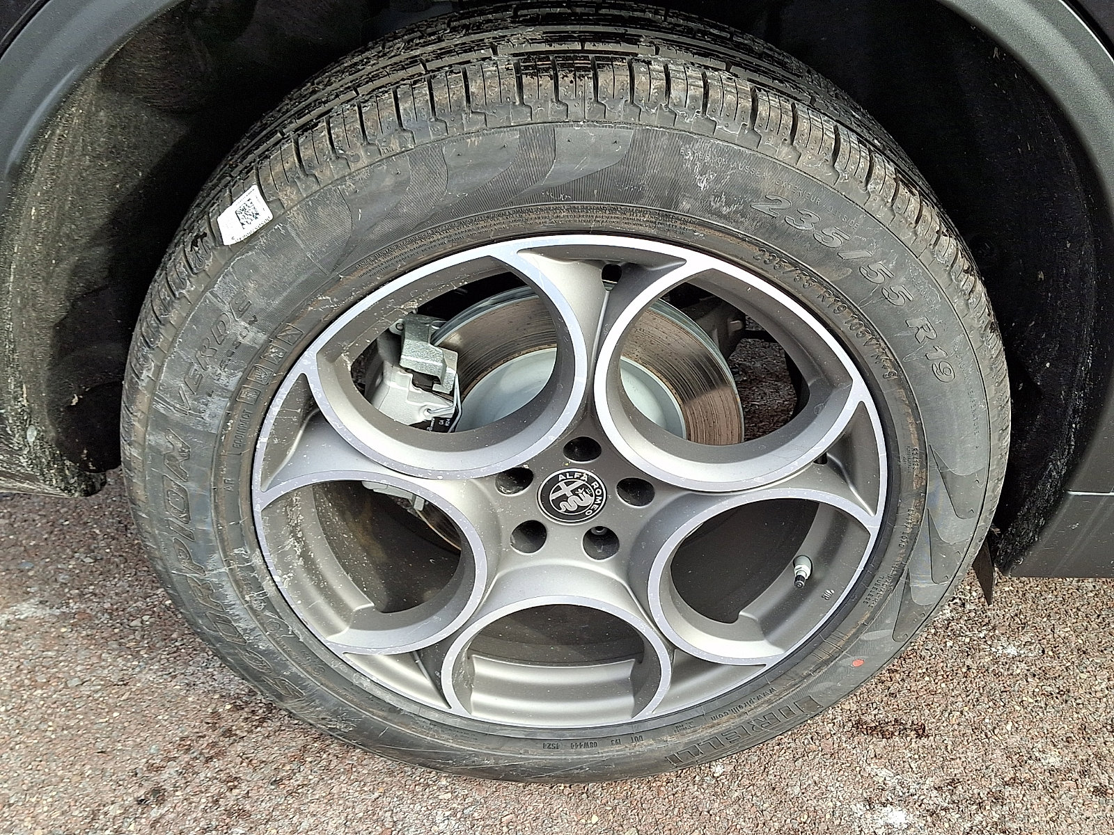 New 2026 Alfa Romeo Stelvio Sprint w/ Convenience Package image 5