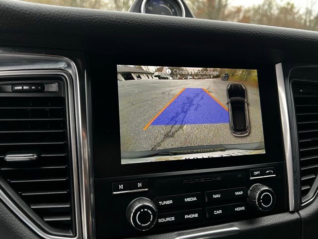 Used 2017 Porsche Macan AWD/4WD image 40
