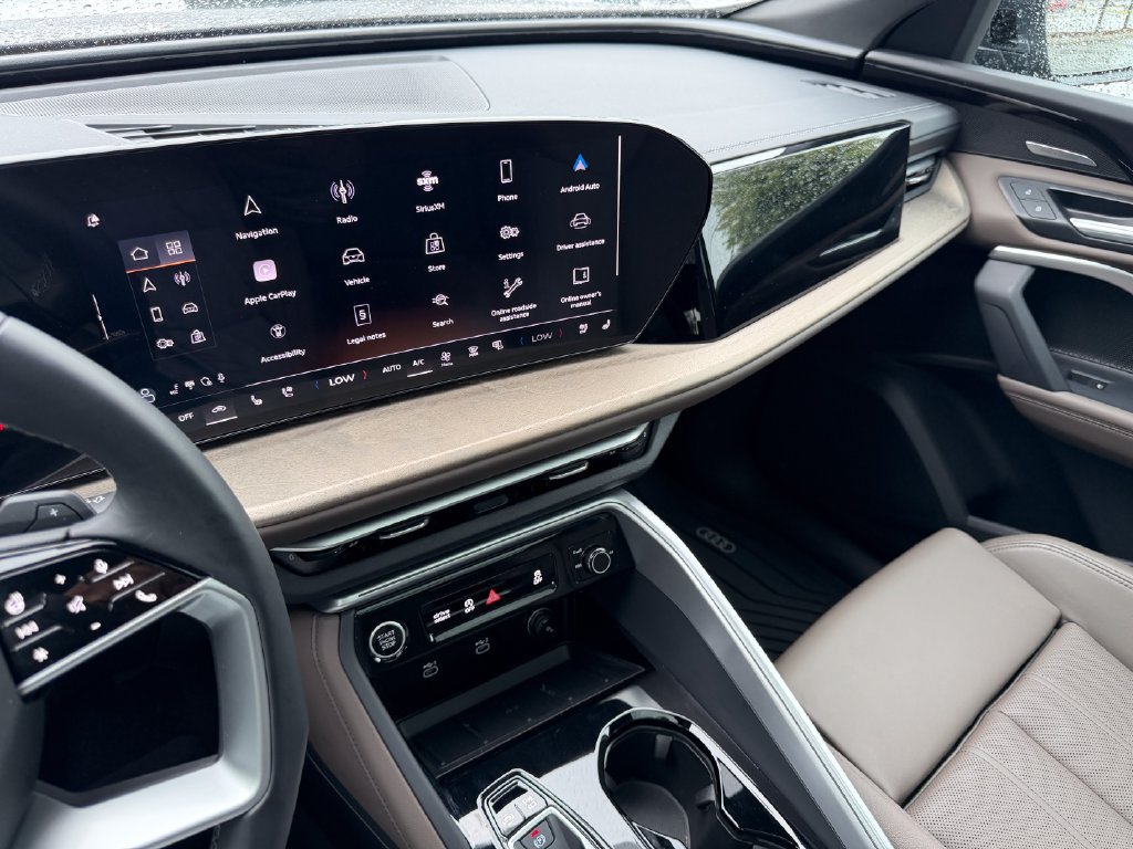 Used 2025 Audi Q5 Premium Plus w/ Premium Plus AWD/4WD image 22