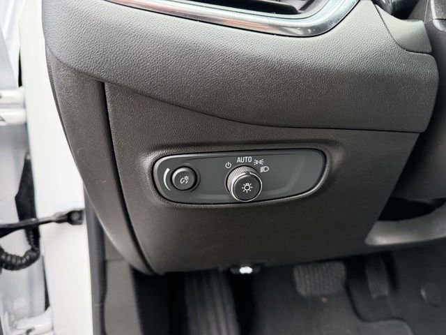 Certified 2023 Chevrolet Equinox LS w/ LS Convenience Package image 17