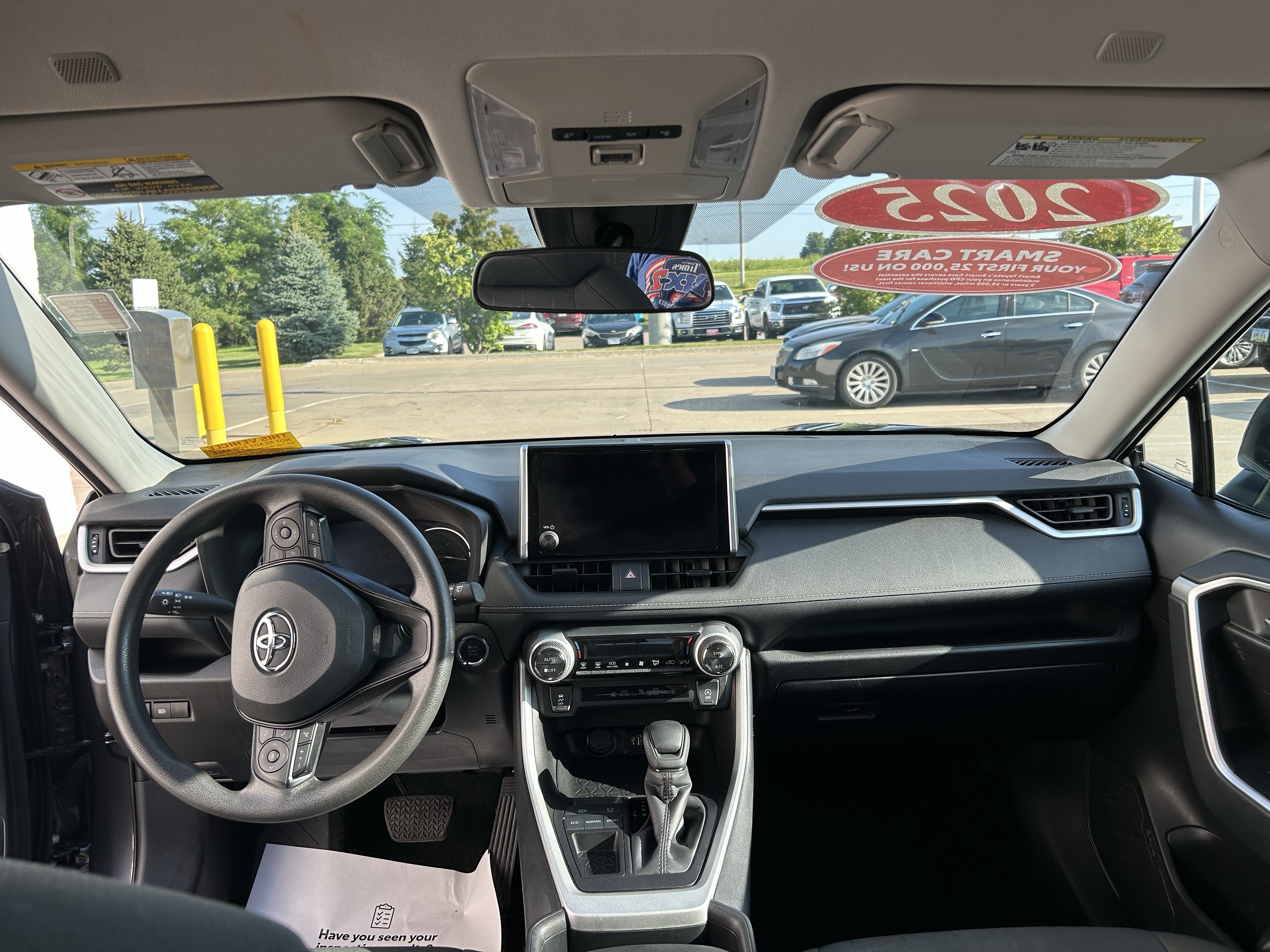 Certified 2025 Toyota RAV4 XLE FWD image 18