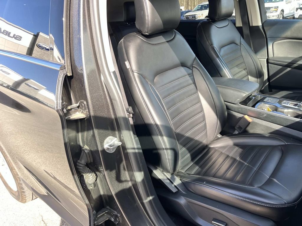 Used 2019 Ford Edge SEL w/ Equipment Group 201A image 23