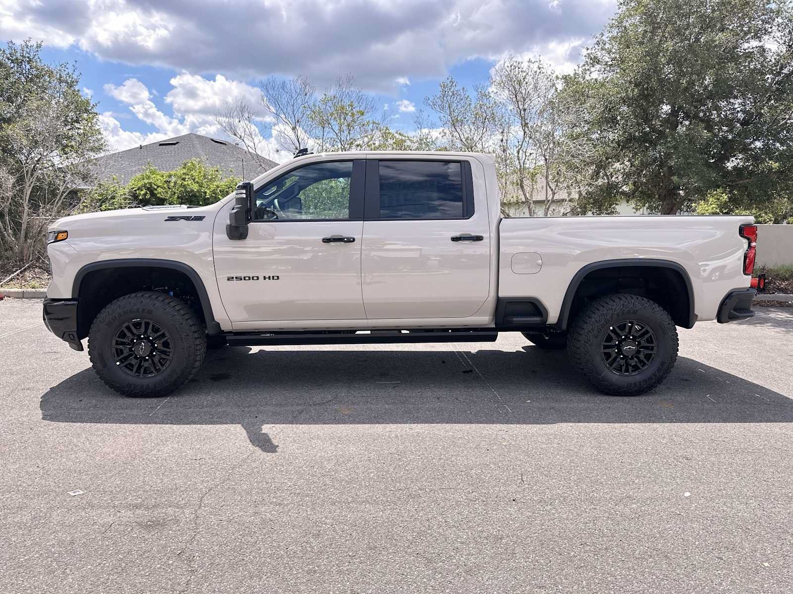 New 2026 Chevrolet Silverado 2500 ZR2 w/ LPO, Dark Essentials Package AWD/4WD image 3