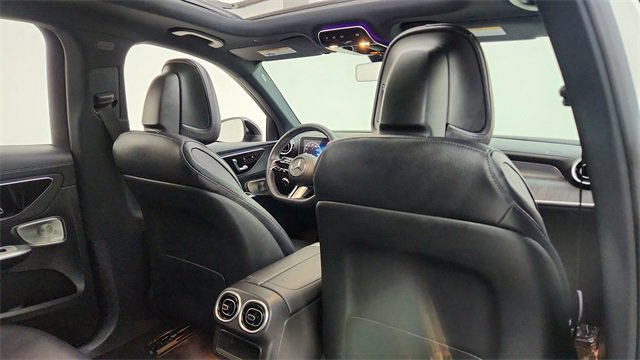 Used 2024 Mercedes-Benz GLC 300 4MATIC w/ AMG Line image 26